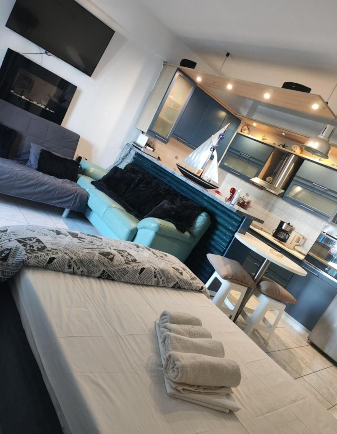 Ελένη Apartment Megalochori  Bagian luar foto